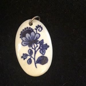 Signed Delft pendant